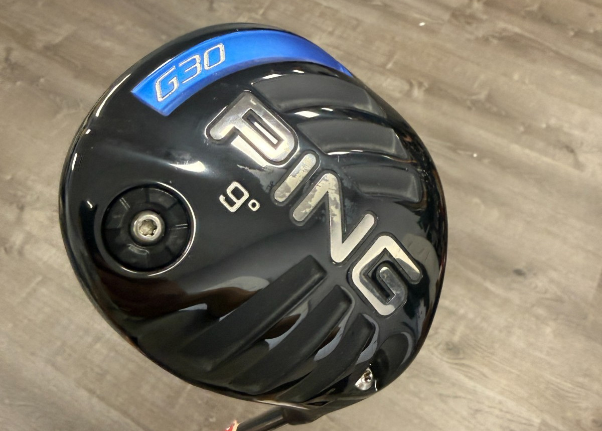 PING G30 Driver RH 9° Stiff Graphite Shaft Titanium Head Black/Blue PING G30 Driver RH 9° Stiff Graphite Shaft Titanium Head Black/Blue